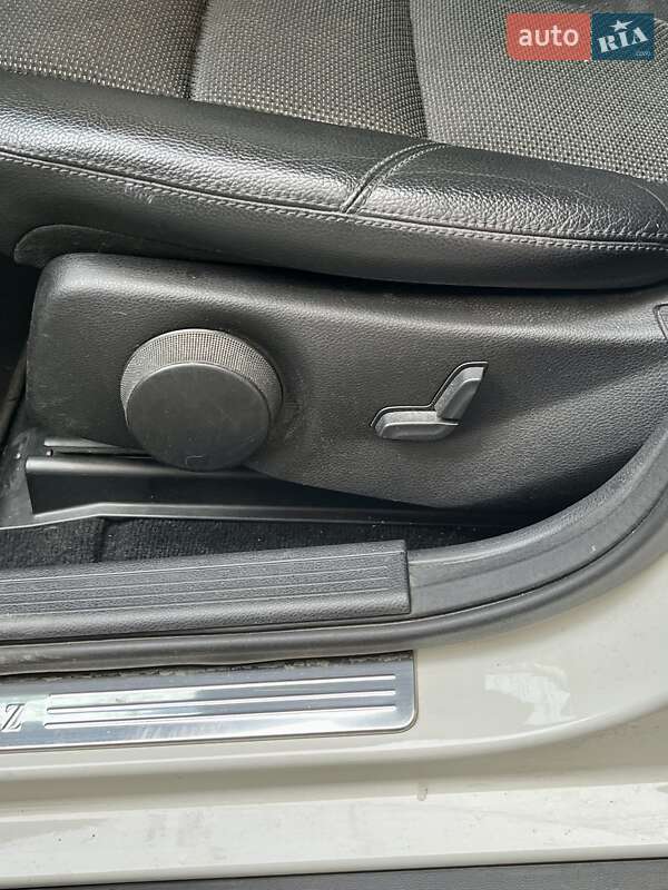 Внедорожник / Кроссовер Mercedes-Benz GLK-Class 2012 в Киеве фото 9 Внедорожник / Кроссовер Mercedes-Benz GLK-Class 2012 в Киеве