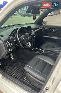 Позашляховик / Кросовер Mercedes-Benz GLK-Class 2014 в 