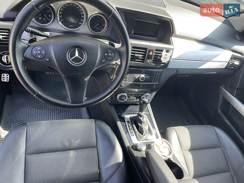 Внедорожник / Кроссовер Mercedes-Benz GLK-Class 2010 в Ивано-Франковске