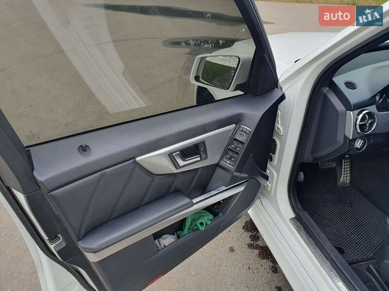 Внедорожник / Кроссовер Mercedes-Benz GLK-Class 2012 в Овидиополе