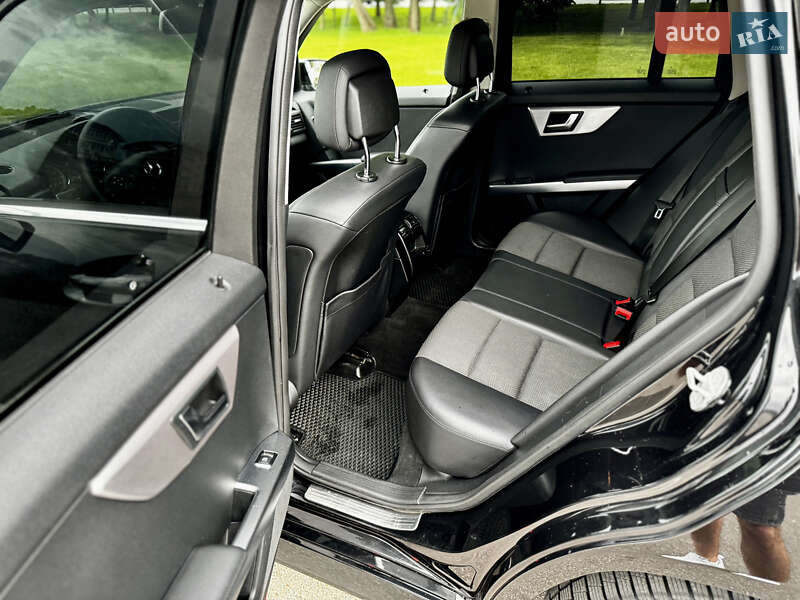 Позашляховик / Кросовер Mercedes-Benz GLK-Class 2011 в Києві
