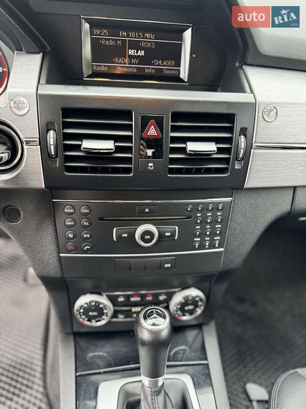 Позашляховик / Кросовер Mercedes-Benz GLK-Class 2011 в Києві