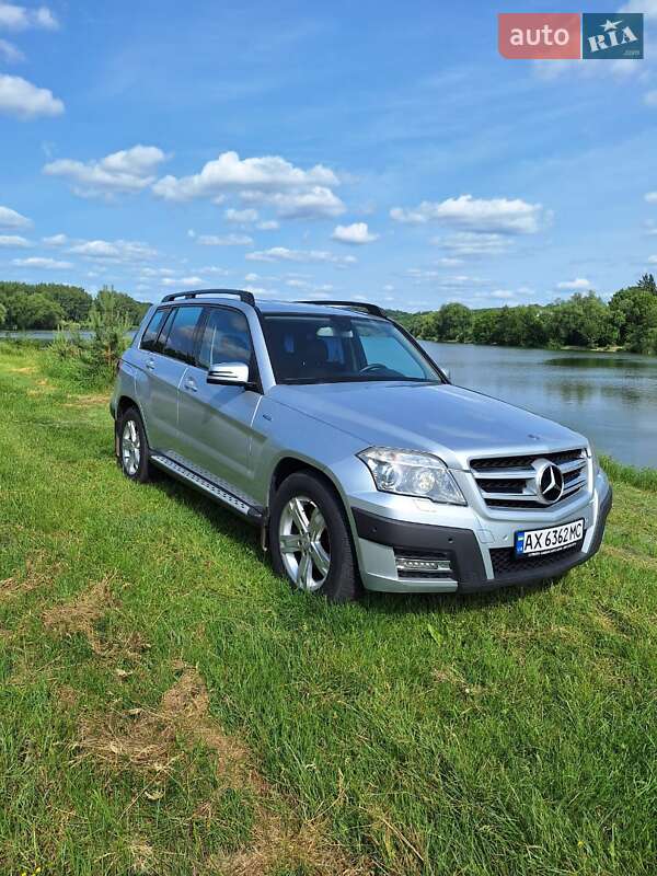 Внедорожник / Кроссовер Mercedes-Benz GLK-Class 2010 в 
