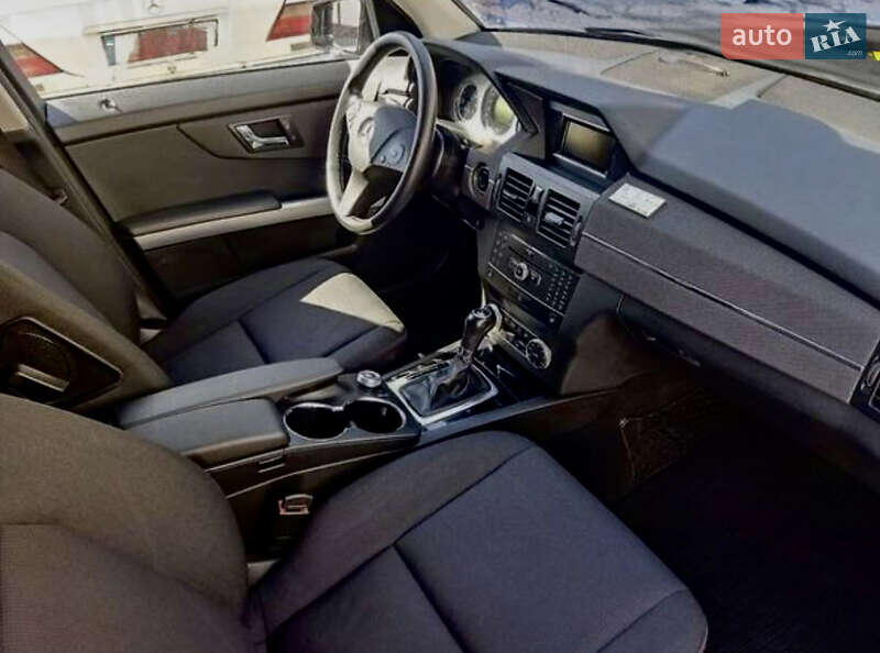 Внедорожник / Кроссовер Mercedes-Benz GLK-Class 2011 в Сваляве