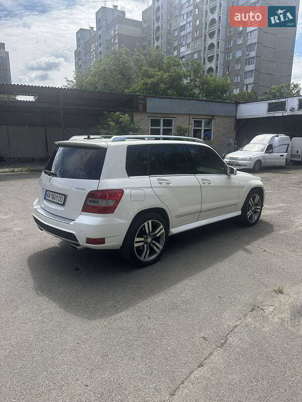 Позашляховик / Кросовер Mercedes-Benz GLK-Class 2010 в Києві