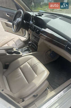 Позашляховик / Кросовер Mercedes-Benz GLK-Class 2010 в 