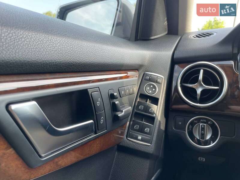 Позашляховик / Кросовер Mercedes-Benz GLK-Class 2015 в Дніпрі