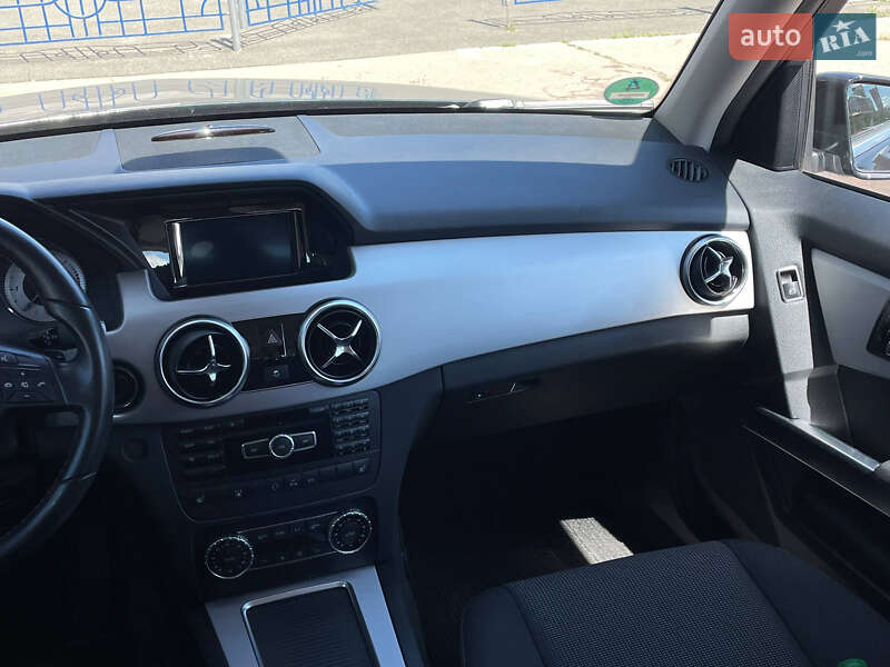 Внедорожник / Кроссовер Mercedes-Benz GLK-Class 2014 в Киеве