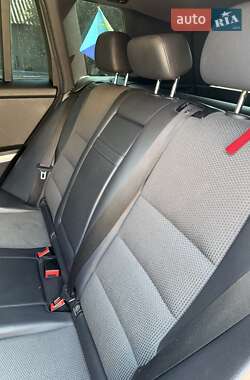 Внедорожник / Кроссовер Mercedes-Benz GLK-Class 2011 в 