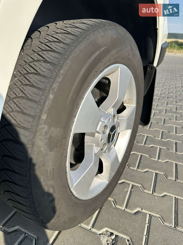 Позашляховик / Кросовер Mercedes-Benz GLK-Class 2009 в Голованівську