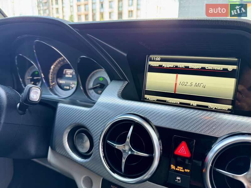 Позашляховик / Кросовер Mercedes-Benz GLK-Class 2014 в Києві