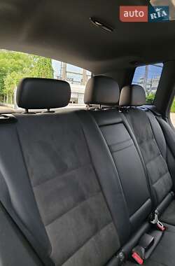 Внедорожник / Кроссовер Mercedes-Benz GLK-Class 2012 в 