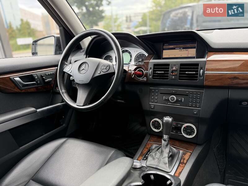 Внедорожник / Кроссовер Mercedes-Benz GLK-Class 2012 в Киеве