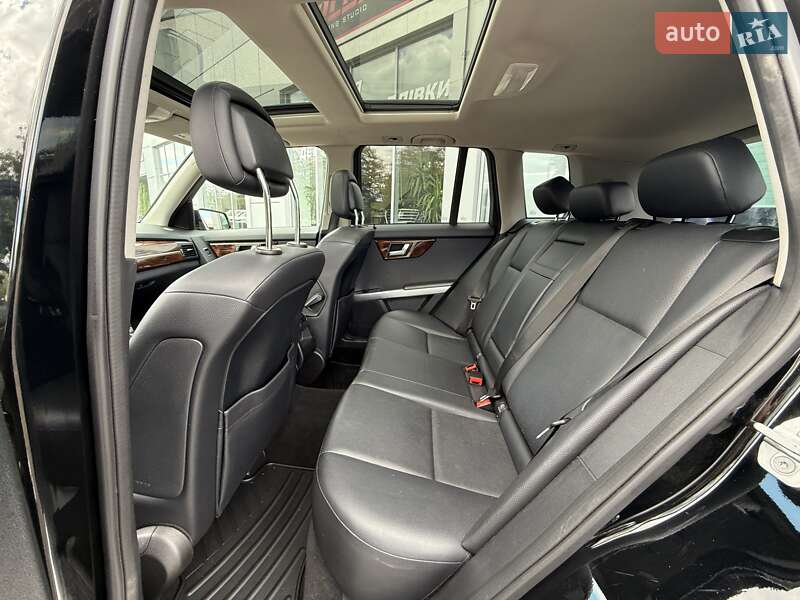 Внедорожник / Кроссовер Mercedes-Benz GLK-Class 2012 в Киеве