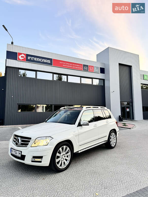 Позашляховик / Кросовер Mercedes-Benz GLK-Class 2010 в Рівному фото 3 Позашляховик / Кросовер Mercedes-Benz GLK-Class 2010 в Рівному