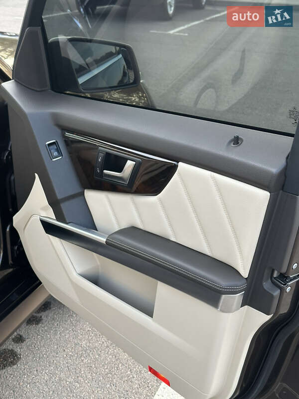 Позашляховик / Кросовер Mercedes-Benz GLK-Class 2013 в Рівному