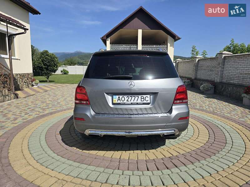 Внедорожник / Кроссовер Mercedes-Benz GLK-Class 2012 в Сваляве