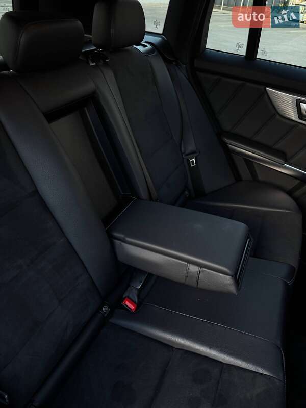 Внедорожник / Кроссовер Mercedes-Benz GLK-Class 2013 в Киеве