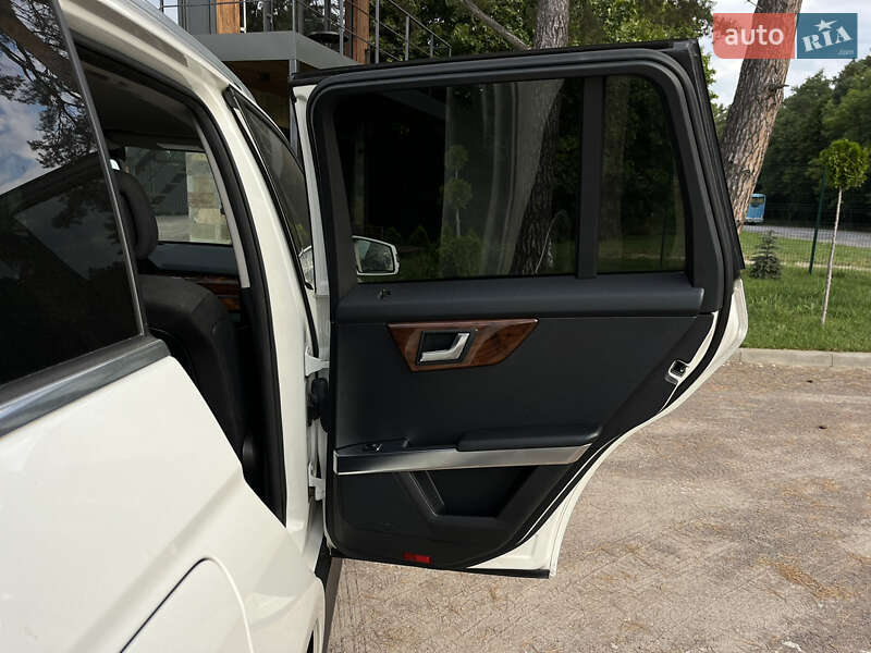 Внедорожник / Кроссовер Mercedes-Benz GLK-Class 2012 в Ровно