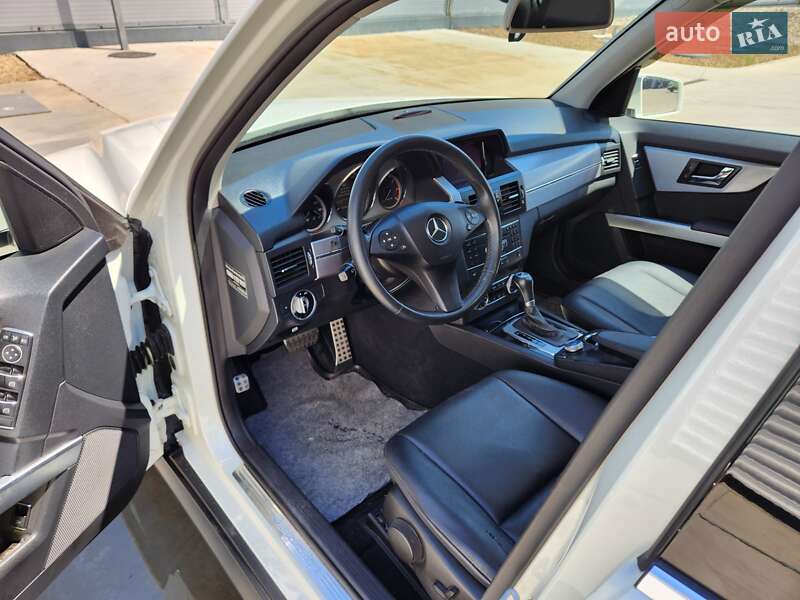 Внедорожник / Кроссовер Mercedes-Benz GLK-Class 2010 в Николаеве фото 22 Внедорожник / Кроссовер Mercedes-Benz GLK-Class 2010 в Николаеве