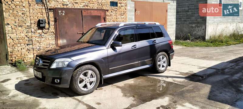 Купе Mercedes-Benz GLK-Class 2010 в Шепетівці