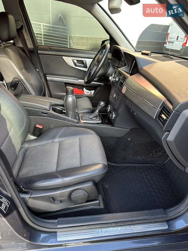 Внедорожник / Кроссовер Mercedes-Benz GLK-Class 2009 в Киеве