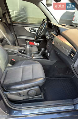 Позашляховик / Кросовер Mercedes-Benz GLK-Class 2009 в 