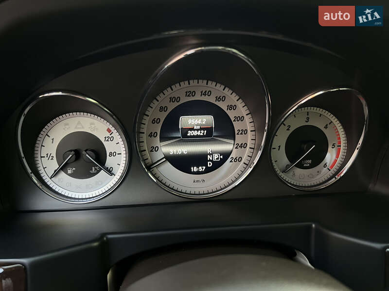 Внедорожник / Кроссовер Mercedes-Benz GLK-Class 2013 в Кривом Роге