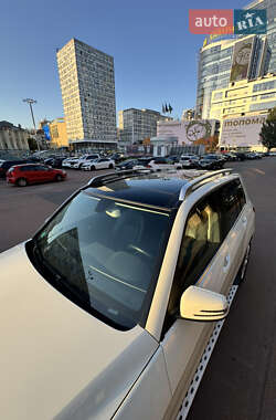 Внедорожник / Кроссовер Mercedes-Benz GLK-Class 2009 в 