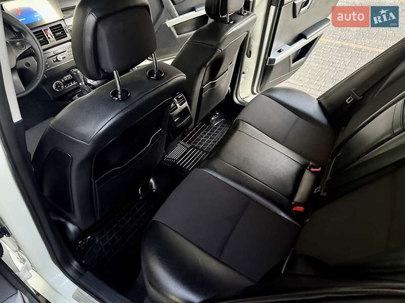 Внедорожник / Кроссовер Mercedes-Benz GLK-Class 2011 в Одессе