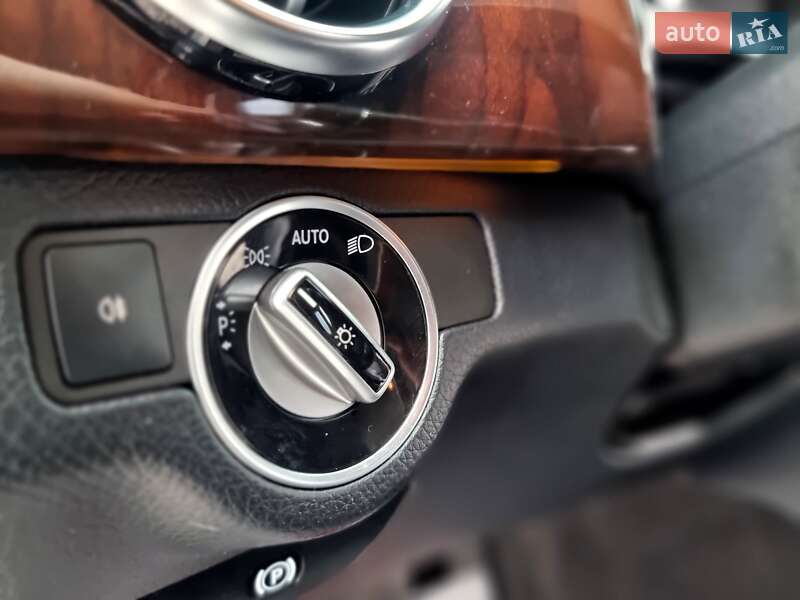 Внедорожник / Кроссовер Mercedes-Benz GLK-Class 2013 в Киеве