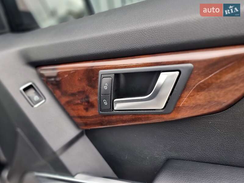Внедорожник / Кроссовер Mercedes-Benz GLK-Class 2013 в Киеве