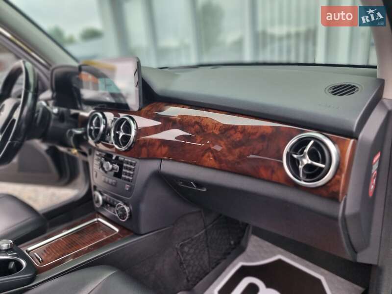 Внедорожник / Кроссовер Mercedes-Benz GLK-Class 2013 в Киеве