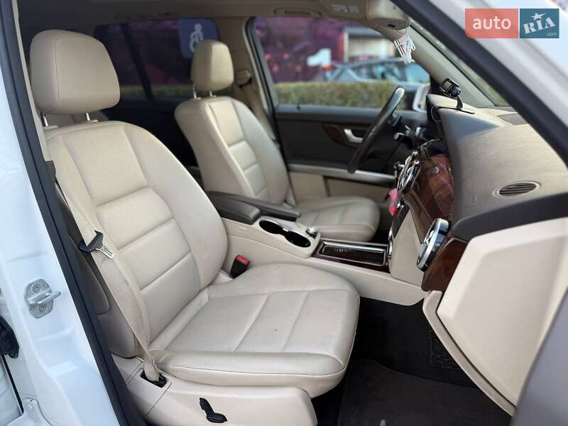 Позашляховик / Кросовер Mercedes-Benz GLK-Class 2014 в Києві фото 12 Позашляховик / Кросовер Mercedes-Benz GLK-Class 2014 в Києві