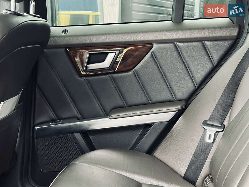 Внедорожник / Кроссовер Mercedes-Benz GLK-Class 2012 в Кременчуге