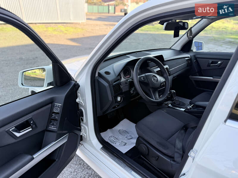 Позашляховик / Кросовер Mercedes-Benz GLK-Class 2011 в Новоселиці фото 13 Позашляховик / Кросовер Mercedes-Benz GLK-Class 2011 в Новоселиці