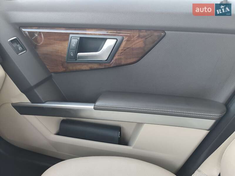 Внедорожник / Кроссовер Mercedes-Benz GLK-Class 2015 в Самборе фото 22 Внедорожник / Кроссовер Mercedes-Benz GLK-Class 2015 в Самборе