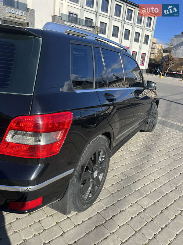 Внедорожник / Кроссовер Mercedes-Benz GLK-Class 2010 в Коломые фото 8 Внедорожник / Кроссовер Mercedes-Benz GLK-Class 2010 в Коломые