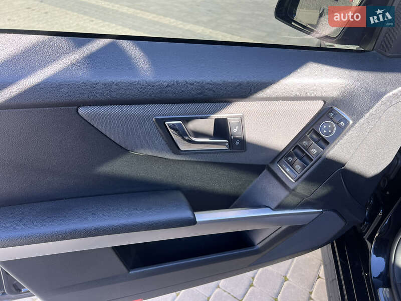 Внедорожник / Кроссовер Mercedes-Benz GLK-Class 2010 в Коломые фото 20 Внедорожник / Кроссовер Mercedes-Benz GLK-Class 2010 в Коломые