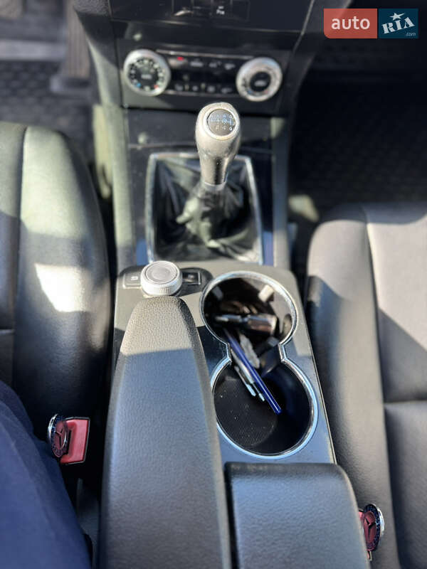 Внедорожник / Кроссовер Mercedes-Benz GLK-Class 2011 в Черновцах