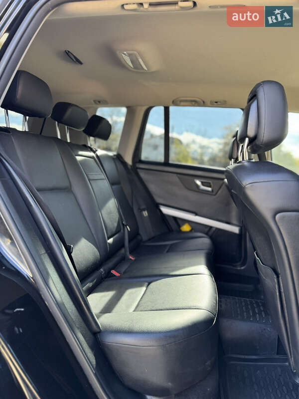 Внедорожник / Кроссовер Mercedes-Benz GLK-Class 2011 в Черновцах