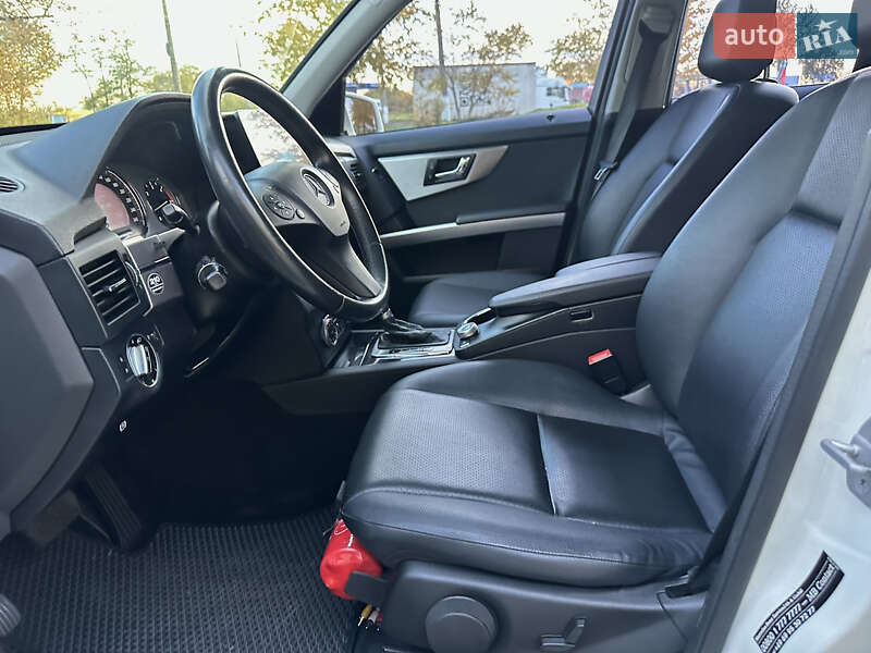 Позашляховик / Кросовер Mercedes-Benz GLK-Class 2010 в Кропивницькому фото 30 Позашляховик / Кросовер Mercedes-Benz GLK-Class 2010 в Кропивницькому