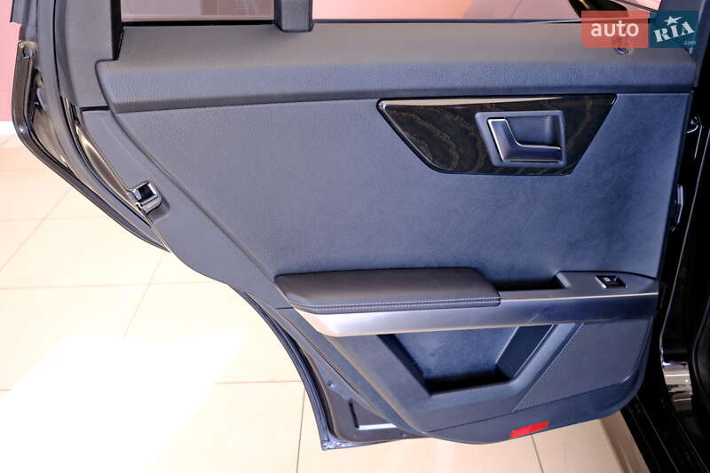 Позашляховик / Кросовер Mercedes-Benz GLK-Class 2015 в Одесі фото 32 Позашляховик / Кросовер Mercedes-Benz GLK-Class 2015 в Одесі