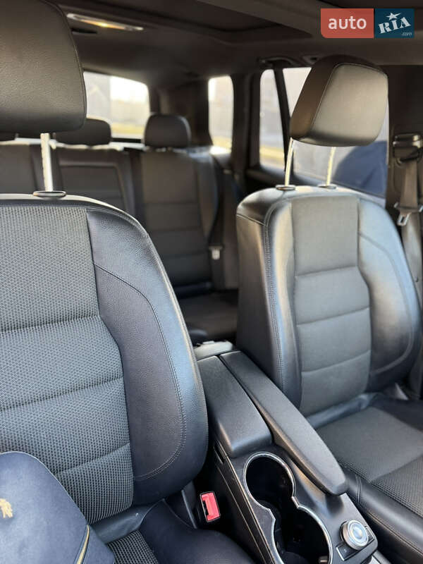 Позашляховик / Кросовер Mercedes-Benz GLK-Class 2010 в Львові фото 5 Позашляховик / Кросовер Mercedes-Benz GLK-Class 2010 в Львові