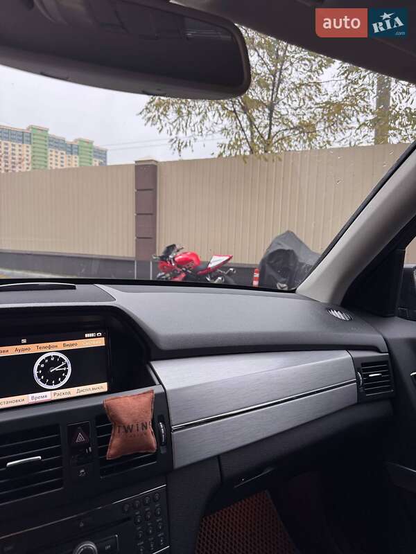 Позашляховик / Кросовер Mercedes-Benz GLK-Class 2011 в Києві фото 11 Позашляховик / Кросовер Mercedes-Benz GLK-Class 2011 в Києві