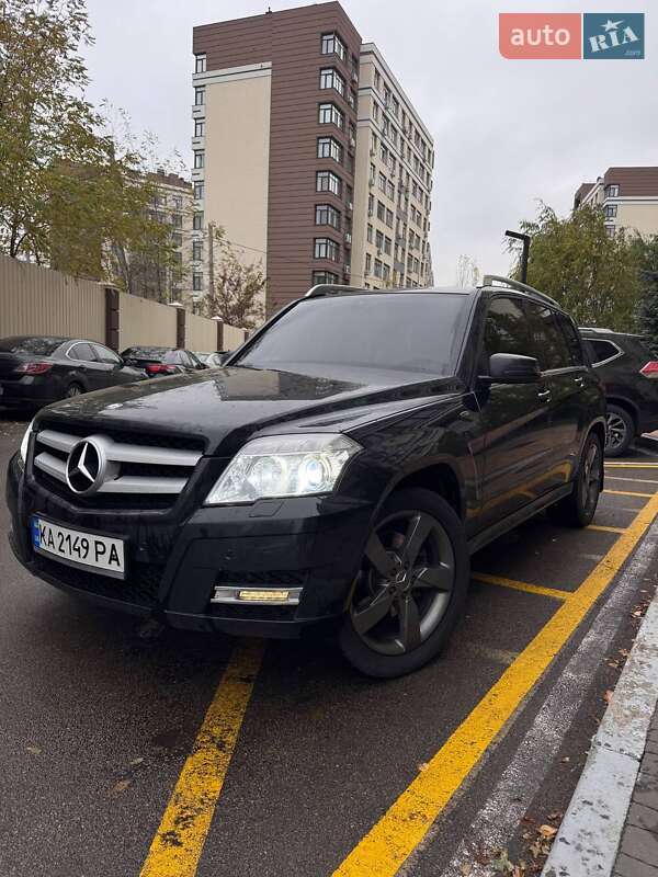 Mercedes-Benz GLK-Class 2011