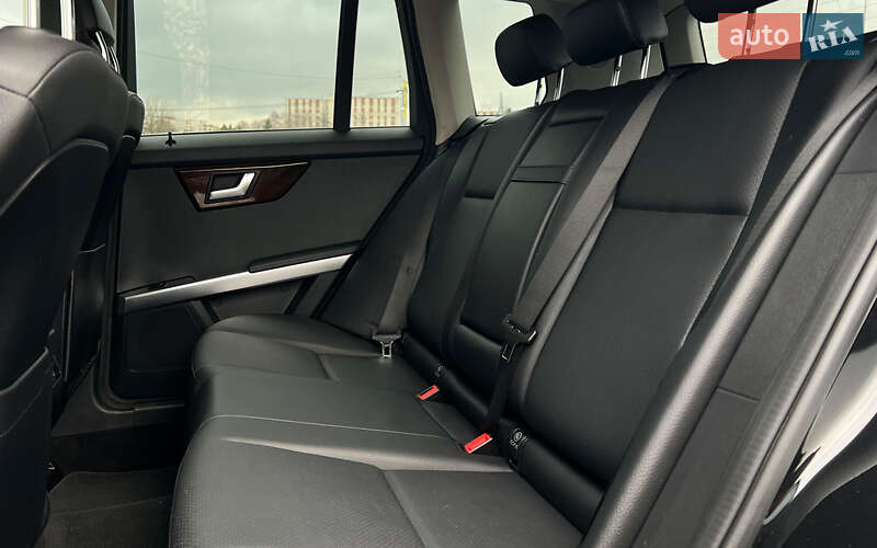 Позашляховик / Кросовер Mercedes-Benz GLK-Class 2015 в Львові фото 20 Позашляховик / Кросовер Mercedes-Benz GLK-Class 2015 в Львові