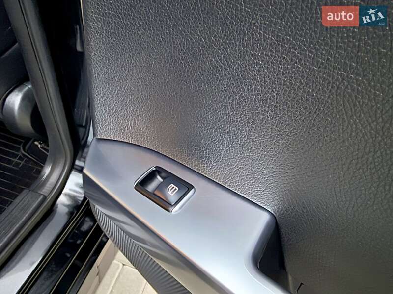 Позашляховик / Кросовер Mercedes-Benz GLK-Class 2013 в Одесі фото 71 Позашляховик / Кросовер Mercedes-Benz GLK-Class 2013 в Одесі
