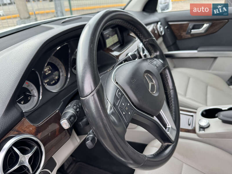 Внедорожник / Кроссовер Mercedes-Benz GLK-Class 2014 в Киеве