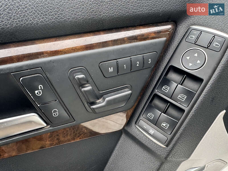 Внедорожник / Кроссовер Mercedes-Benz GLK-Class 2014 в Киеве